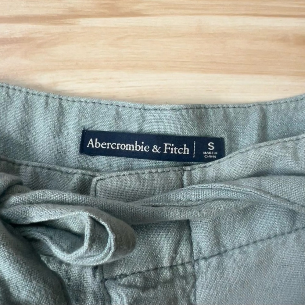 A&F Shorts - Picture 3 of 5
